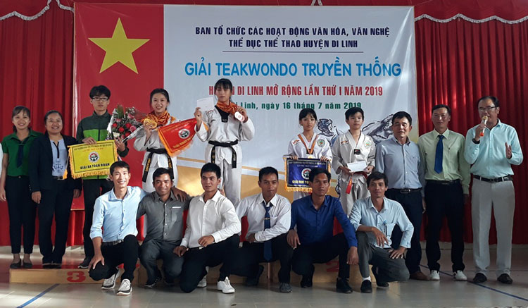 Di Linh bế mạc Giải Taekwondo truyền thống