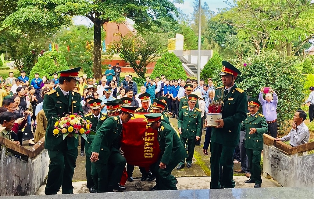 Sau khi được cất bốc, hài cốt các liệt sĩ, quân nhân được đưa về an táng tại Nghĩa trang Liệt sĩ TP Bảo Lộc