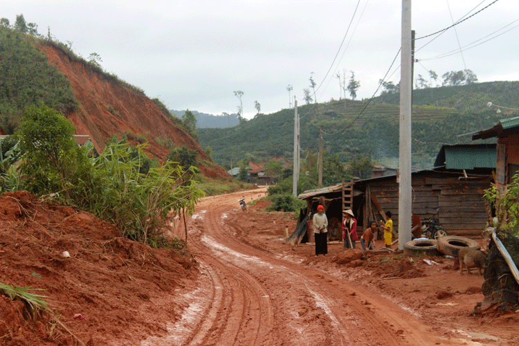 1 địa điểm bị sạt lở tại thôn Lán Tranh