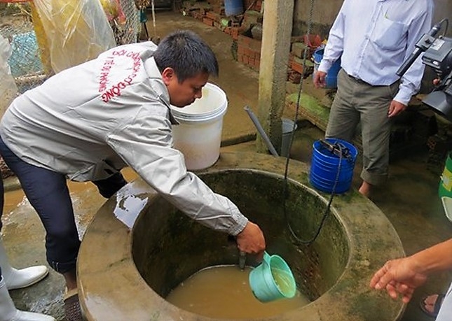 Bảo Lộc: Xử lý gần 750 giếng nước bị ô nhiễm sau lũ