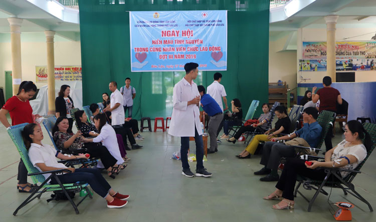 Đoàn viên, công nhân, viên chức và lao động TP Bảo Lộc tham gia hiến máu tình nguyện