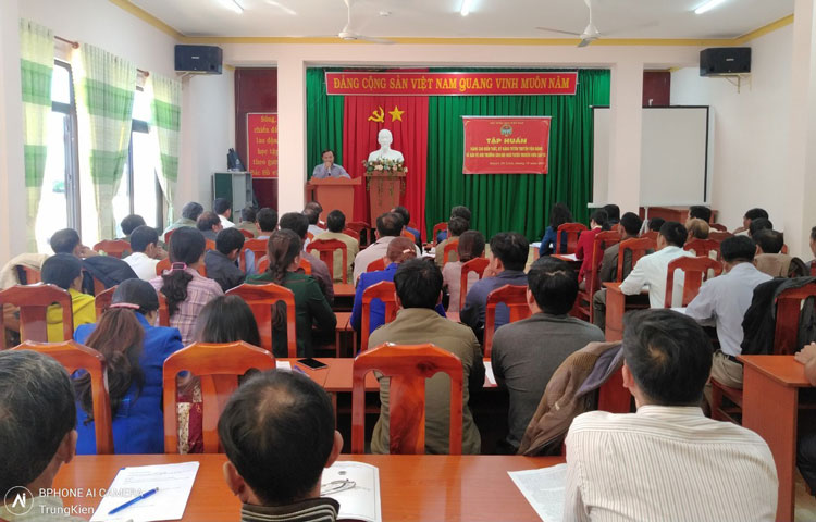 100 đại biểu huyện Di Linh tham gia buổi tập huấn