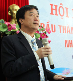 TS Lê Minh Chiến, Bí thư Đảng ủy, Hiệu trưởng Trường ĐHĐL phát biểu tại bầu cử HĐT nhiệm kỳ 2019-2024. Ảnh: M.Đạo