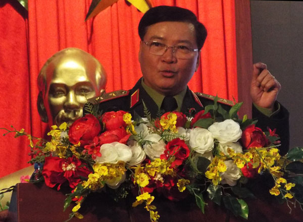 Trung tướng - PGS - TS Hoàng Văn Minh nói chuyện thời sự chính trị trong nước, quốc tế và tình hình biển Đông