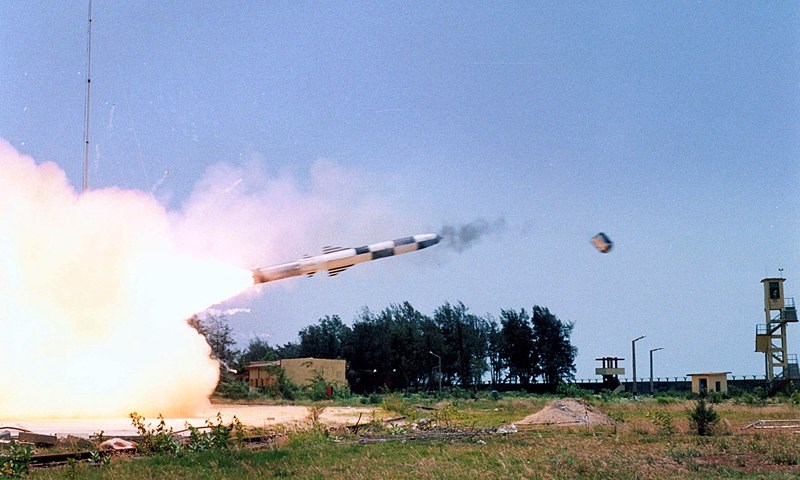 Ấn Độ bắn thử thành công tên lửa hành trình siêu thanh BrahMos