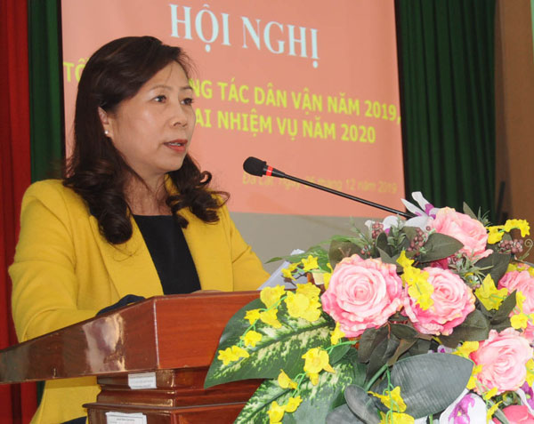 Trưởng Ban Dân vận Tỉnh ủy Nguyễn Thị Lệ phát biểu kết luận hội nghị