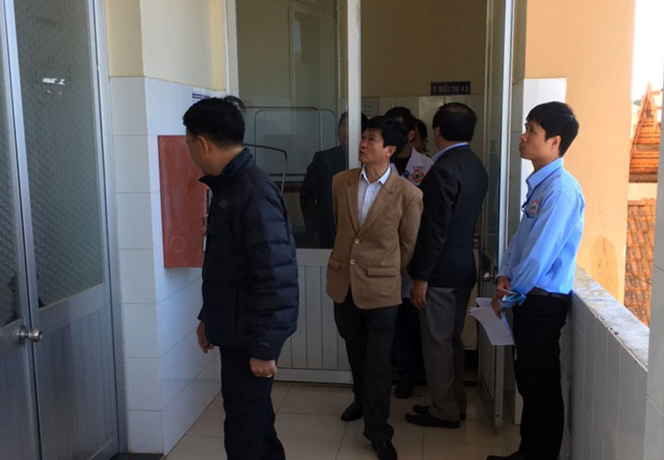 Đoàn kiểm tra số 1 do Giám đốc Sở Y tế Lâm Đồng Nguyễn Đức Thuận làm trưởng đoàn kiểm tra công tác phòng chống dịch nCoV tại Bệnh viện Đa khoa tỉnh