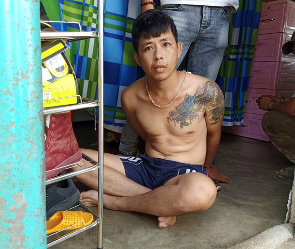 Đối tượng Phạm Văn Điểm bị bắt taị nhà riêng vì có hành vi bán trái phép chất ma túy cho các đối tượng nghiện trên địa bàn