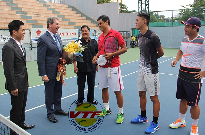 Chủ tịch ITF David Haggerty thăm quần vợt Việt Nam năm 2017 