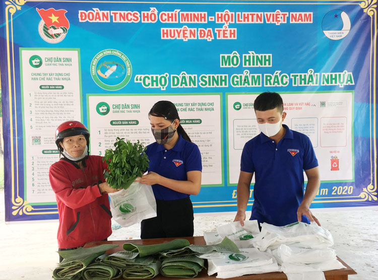 Huyện Đoàn Đạ Tẻh triển khai Mô hình ''Chợ dân sinh giảm rác thải nhựa''