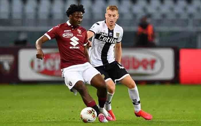 Serie A trở lại sau hơn ba tháng tạm hoãn với trận hòa tẻ nhạt 1-1 giữa Torino và Parma.