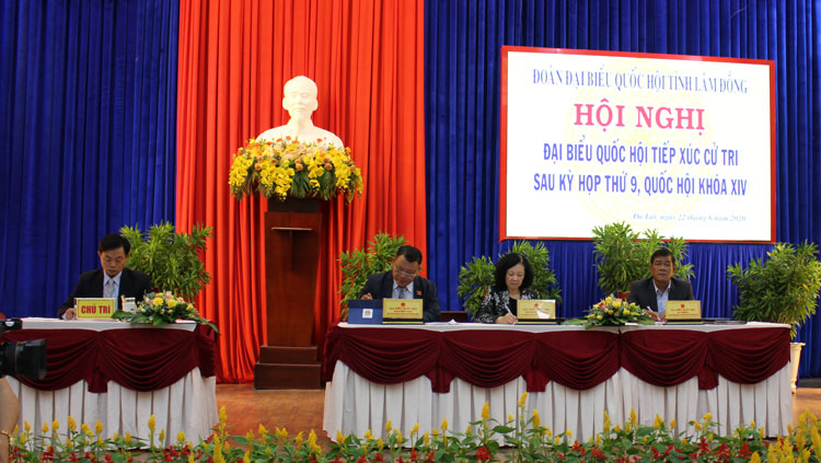 Đoàn ĐBQH đơn vị tỉnh Lâm Đồng tiếp xúc cử tri Đà Lạt sau Kỳ họp thứ 9, Quốc hội khóa XIV