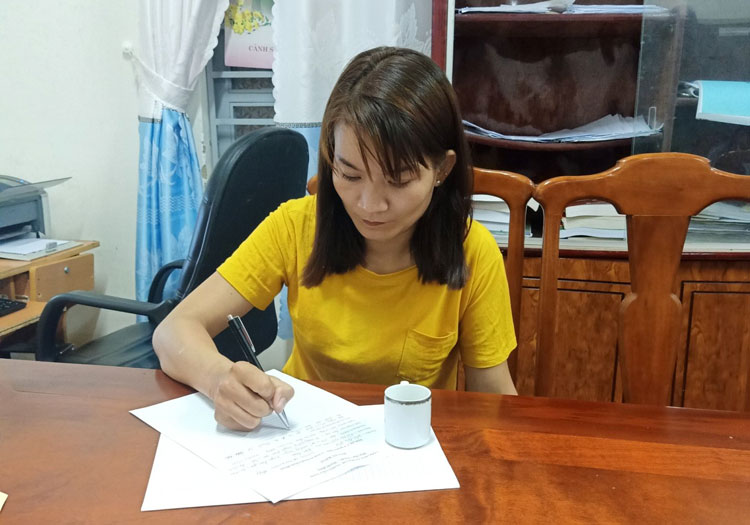 Bắt quả tang một phụ nữ từ Lai Châu vào Đam Rông bán ma túy