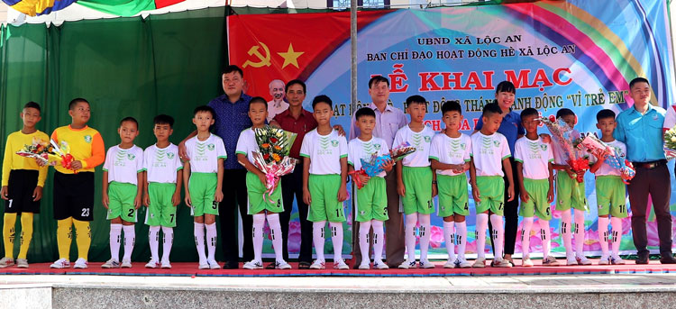 Cần nguồn tài trợ cho U11 Lộc An tham gia Giải bóng đá Nhi đồng toàn quốc