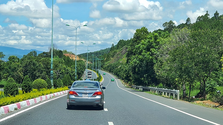 Trật tự an toàn giao thông có nhiều chuyển biến tích cực