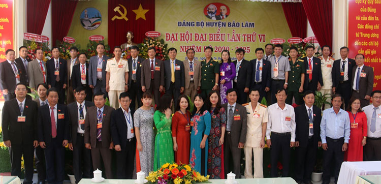 Ban Chấp hành Đảng bộ huyện Bảo Lâm khóa VI ra mắt Đại hội