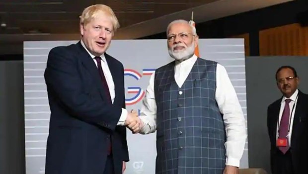 Thủ tướng Anh Boris Johnson và Thủ tướng Ấn Độ Narendra Modi tại cuộc gặp song phương trong Hội nghị thượng đỉnh G7 ở Biarritz, Pháp ngày 25/8/2019
