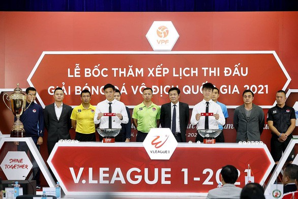 Lộ thử thách đầu tiên của Kiatisuk tại V-League 2021