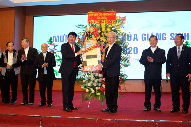 Mừng Lễ Thiên Chúa Giáng sinh năm 2020