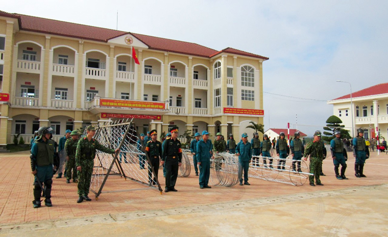 Chuẩn bị phương tiện, trang thiết bị đối phó với mọi tình huống