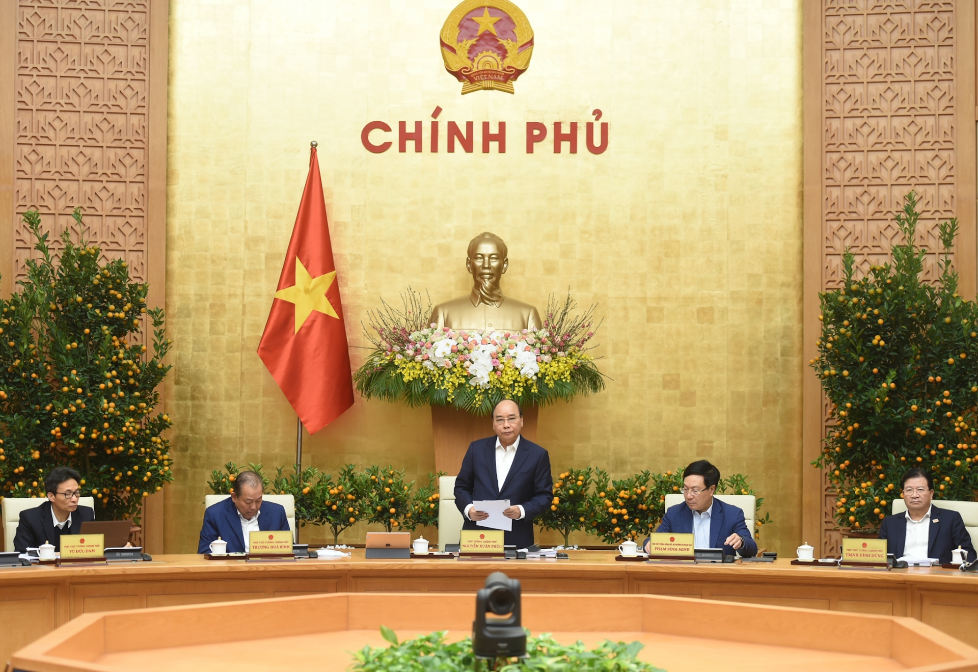 Thủ tướng Nguyễn Xuân Phúc chủ trì phiên họp Chính phủ tháng 1/2021