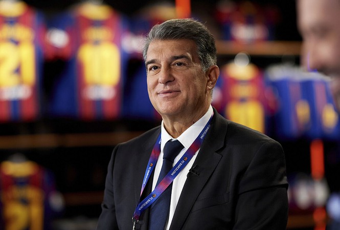 Joan Laporta trở lại ghế chủ tịch Barcelona