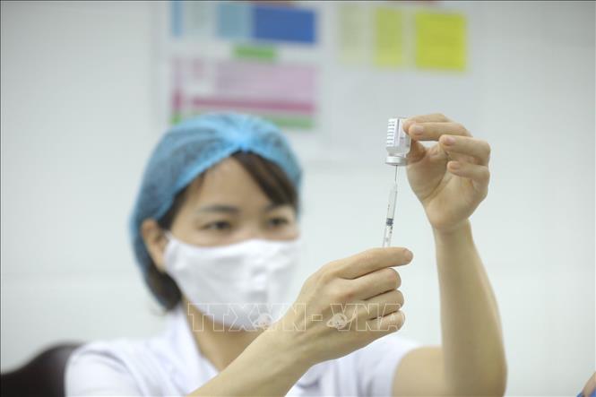 Tính đến 6 giờ ngày 18/3, Việt Nam không ghi nhận thêm ca mắc mới COVID-19, đã có hơn 3.000 người được tiêm vaccine COVID-19.
