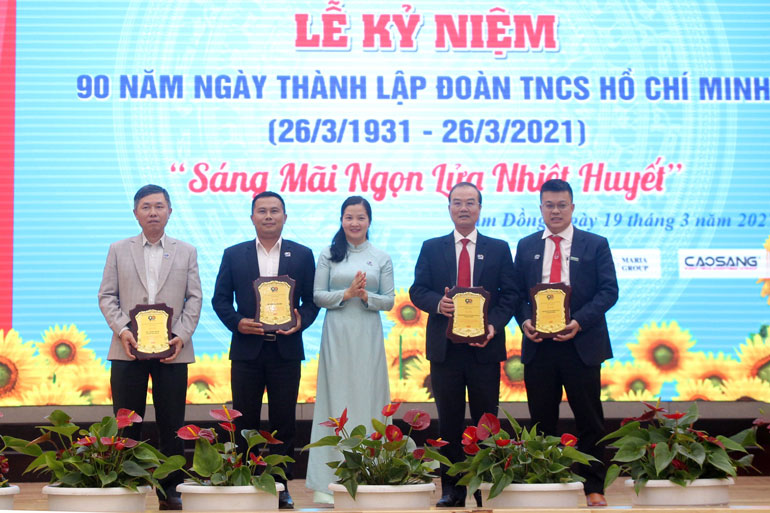 Tri ân các doanh nghiệp đã đồng hành cùng phong trào thanh niên tỉnh Lâm Đồng