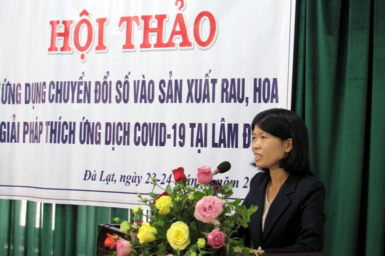 Tiến sĩ Phạm Thị Hòa - Chi cục Trồng trọt và Bảo vệ thực vật Lâm Đồng giới thiệu hoạt động dự án