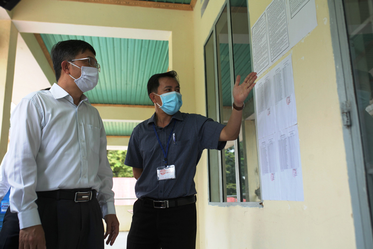 Các Hội đồng thi đã tiến hành niêm phong các phòng thi, toàn bộ các phòng thi cũng như danh sách thí sinh dự thi