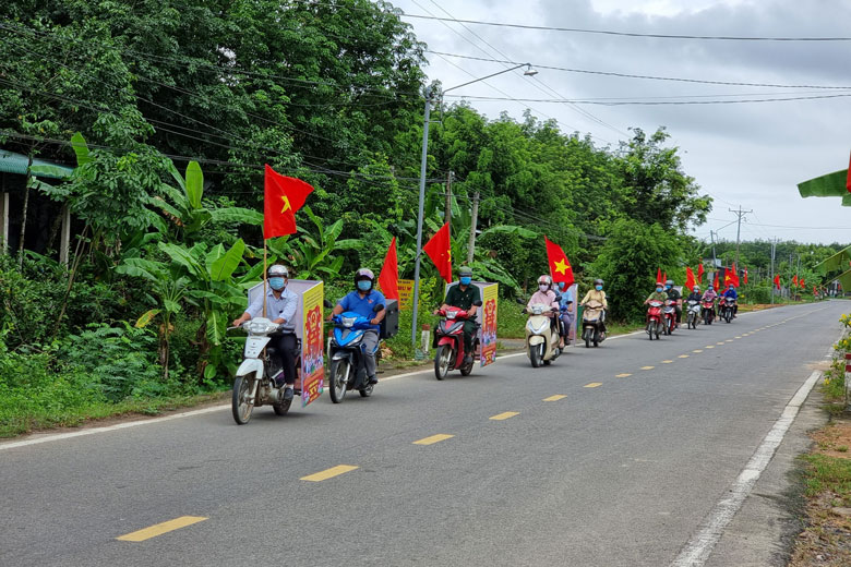 Đạ Tẻh vinh dự nhận tặng thưởng Huân chương Lao động hạng Ba