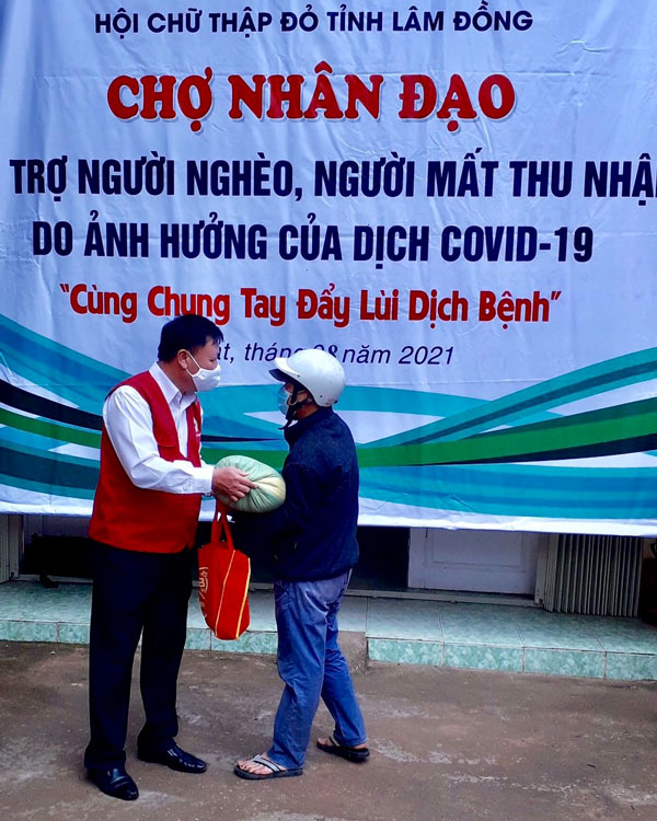 Đà Lạt: Tổ chức Chợ Nhân đạo cho người bị ảnh hưởng bởi dịch Covid-19