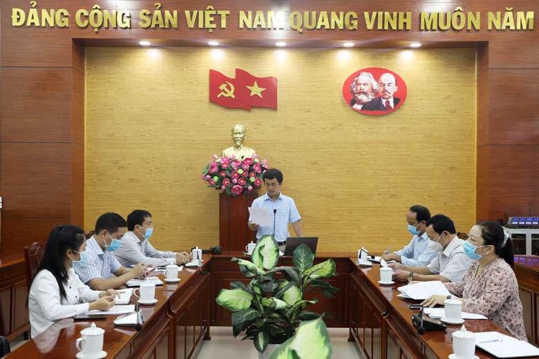 Ban Thường vụ Huyện ủy Đạ Tẻh họp kiện toàn Ban biên tập và ban hành quy chế hoạt động Trang thông tin điện tử