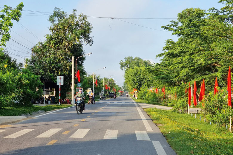 Đạ Tẻh hôm nay với những tuyến đường xanh - sạch - đẹp, phấn đấu bước vào năm 2025 đạt chuẩn huyện nông thôn mới kiểu mẫu