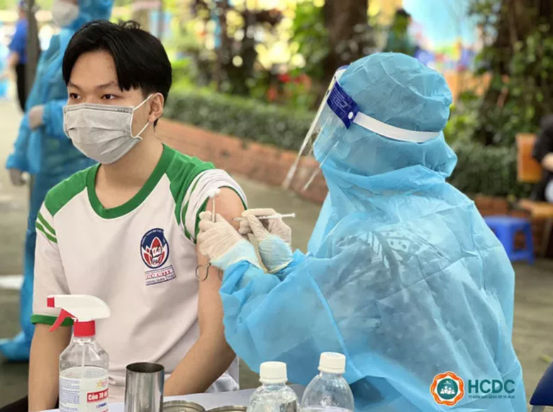 Tiêm vaccine phòng COVID-19 cho học sinh