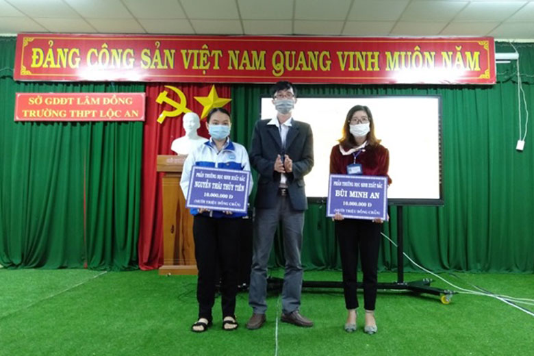 Có một ''nữ thủ lĩnh'' đam mê khoa học công nghệ