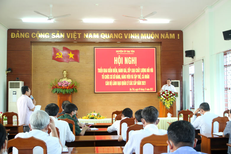 Đạ Tẻh: Hội nghị triển khai kiểm điểm, đánh giá xếp loại chất lượng đối với TCCSĐ, đảng viên, tập thể, cá nhân