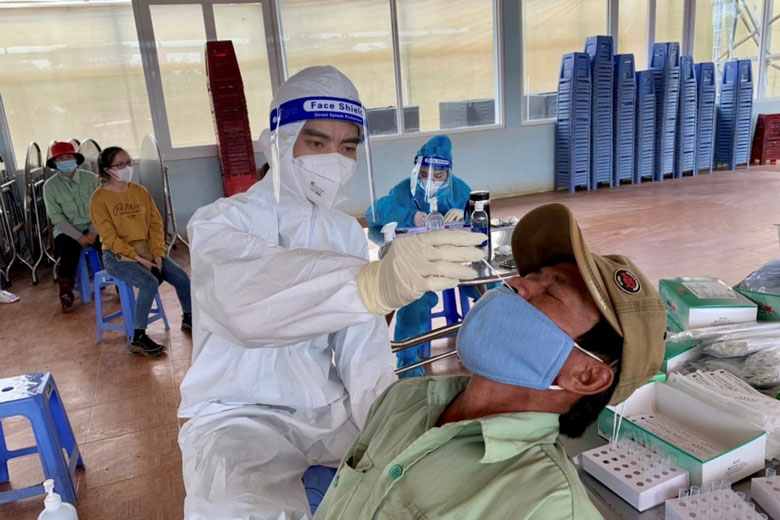Sàng lọc SARS-CoV-2 cho công nhân Công ty Đà Lạt Hasfarm đóng tại xã Đạ Ròn liên quan chùm ca bệnh tại nhà trọ Đức Uyên (xã Đạ Ròn, Đơn Dương)