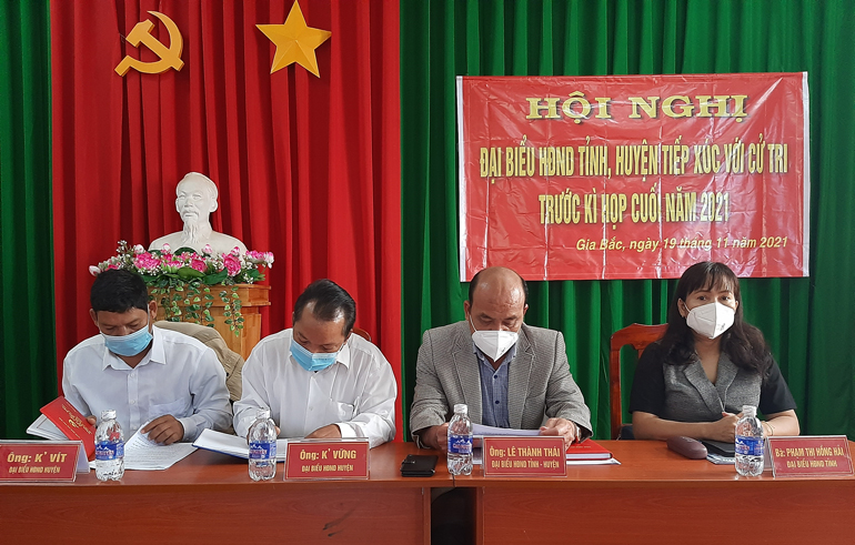 Đoàn đại biểu HĐND tỉnh, HĐND huyện Di Linh tham gia tiếp xúc cử tri