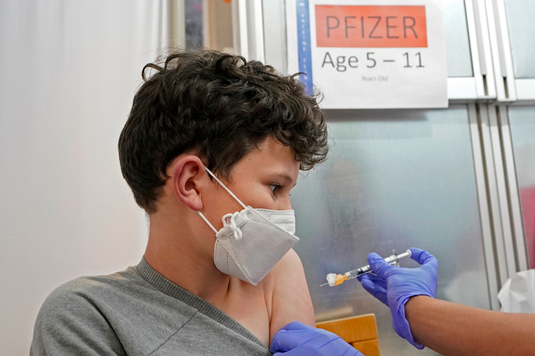 Vaccine COVID-19 của Pfizer hiệu quả 100% với trẻ em từ 12-15 tuổi sau 4 tháng tiêm liều thứ hai