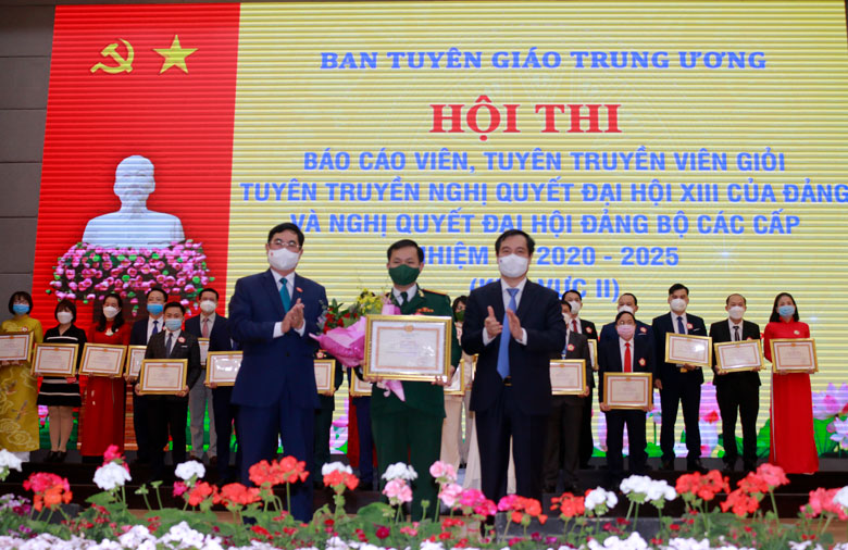 Bế mạc Hội thi Báo cáo viên, Tuyên truyền viên giỏi năm 2021 - khu vực II