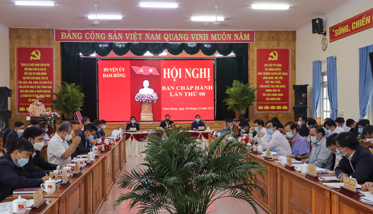 Huyện Đam Rông tổ chức hội nghị Ban Chấp hành lần thứ 8