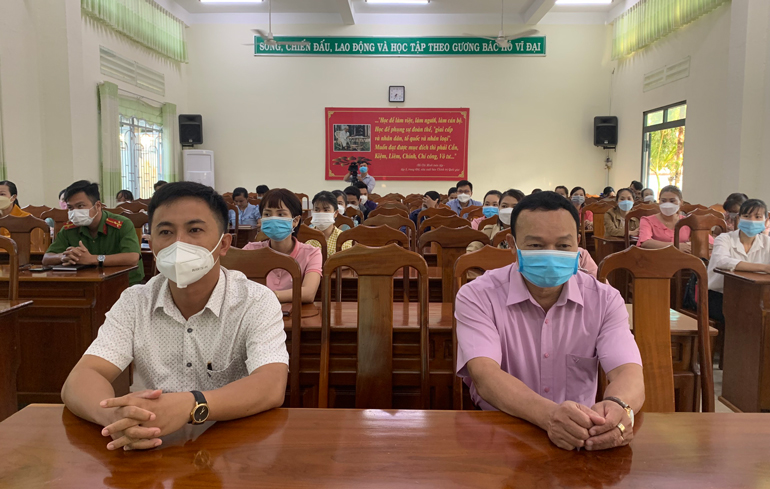 Trung tâm Bồi dưỡng chính trị huyện Đạ Tẻh khai mạc lớp học bồi dưỡng lý luận chính trị cho đảng viên mới