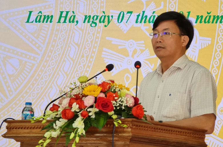 Bí thư Huyện ủy Lâm Hà phát biểu kết luận Hội nghị