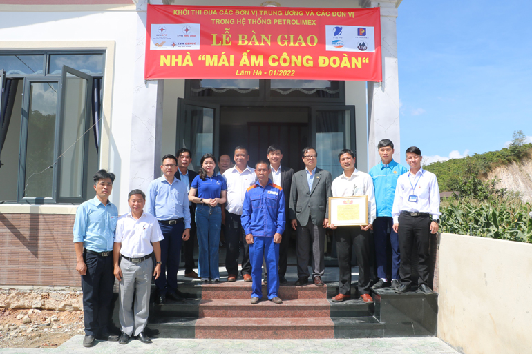 ''Mái ấm công đoàn'' cho công nhân dịp Tết Nhâm Dần 2022