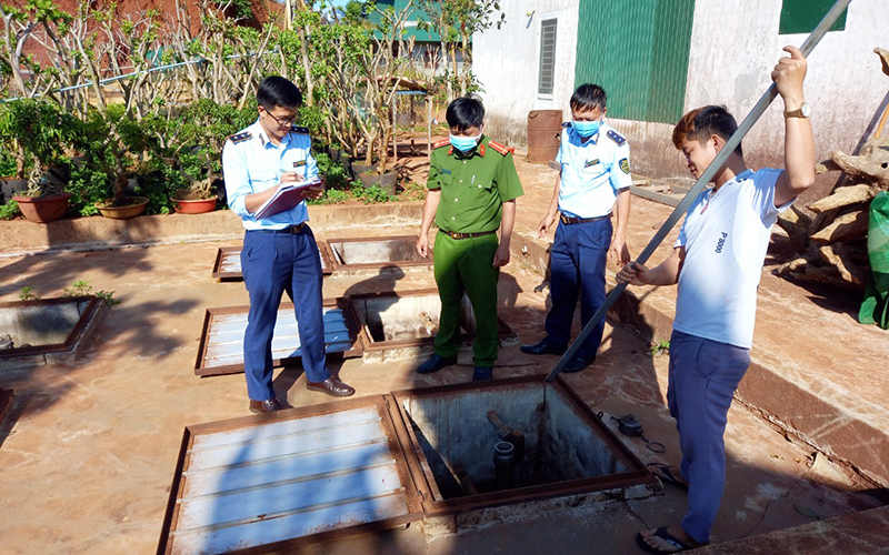 Xử lý nghiêm vi phạm trong hoạt động kinh doanh xăng dầu