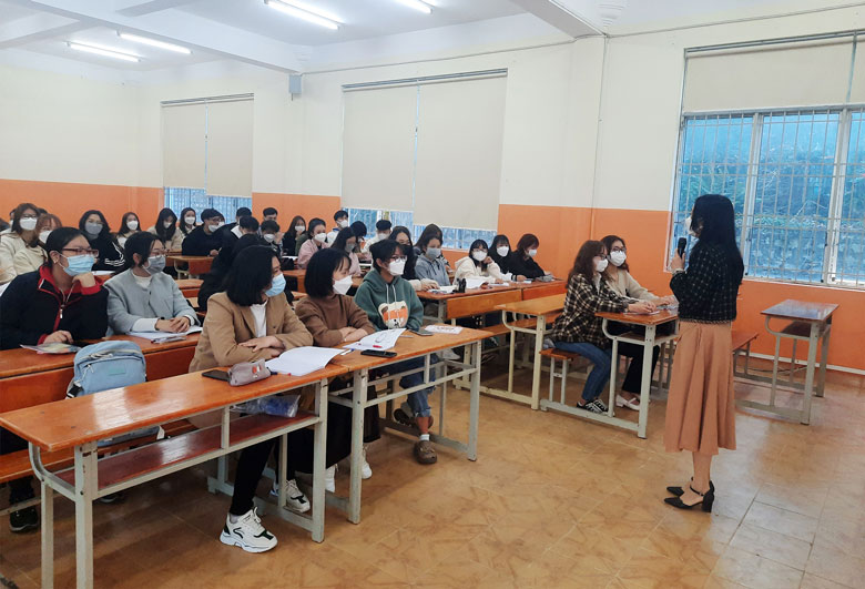 Giờ dạy học trực tiếp đầu tiên năm học 2021 - 2022