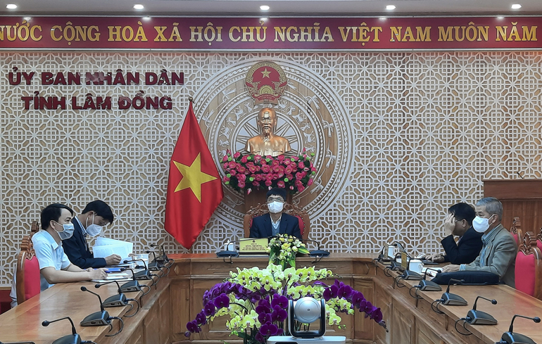 Phó Chủ tịch UBND tỉnh Đặng Trí Dũng chủ trì điểm cầu tại UBND tỉnh Lâm Đồng