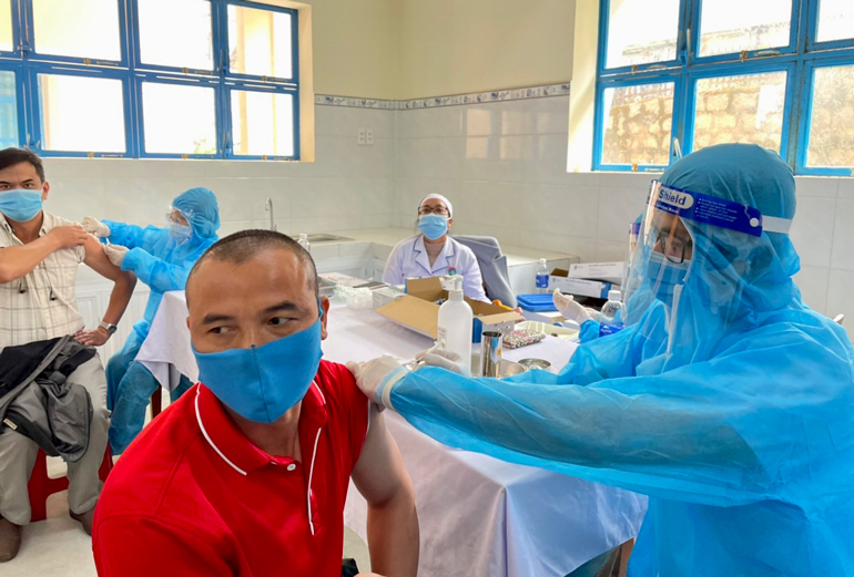 Lâm Đồng đã tiêm 2.994.127 liều vắc xin phòng Covid-19