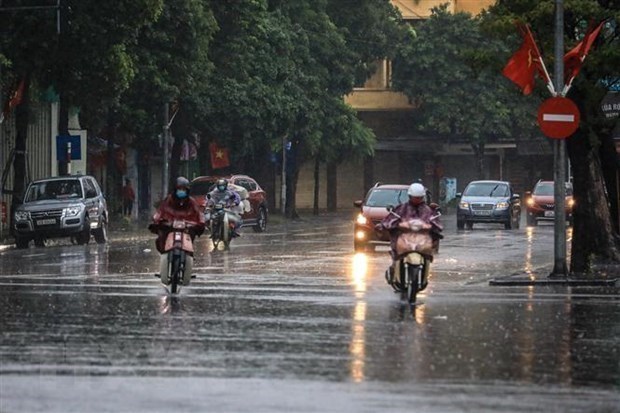 Hà Nội có mưa rào, miền núi Bắc Bộ có nguy cơ lũ quét và sạt lở đất